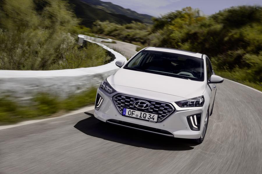  Hyundai IONIQ hybrid (AE) 2019 года  (WW) (фото 20 из 42)